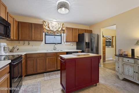 646 Remington Forest Drive, Jacksonville FL - photo 12 of 43