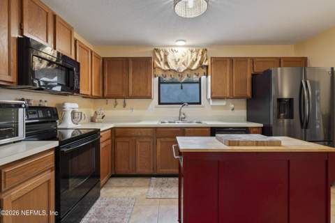 646 Remington Forest Drive, Jacksonville FL - photo 11 of 43