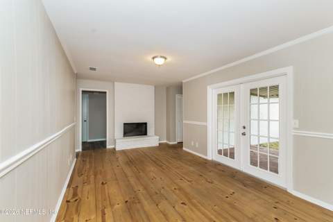 8331 Worm Wood Road, Jacksonville FL - photo 8 of 15