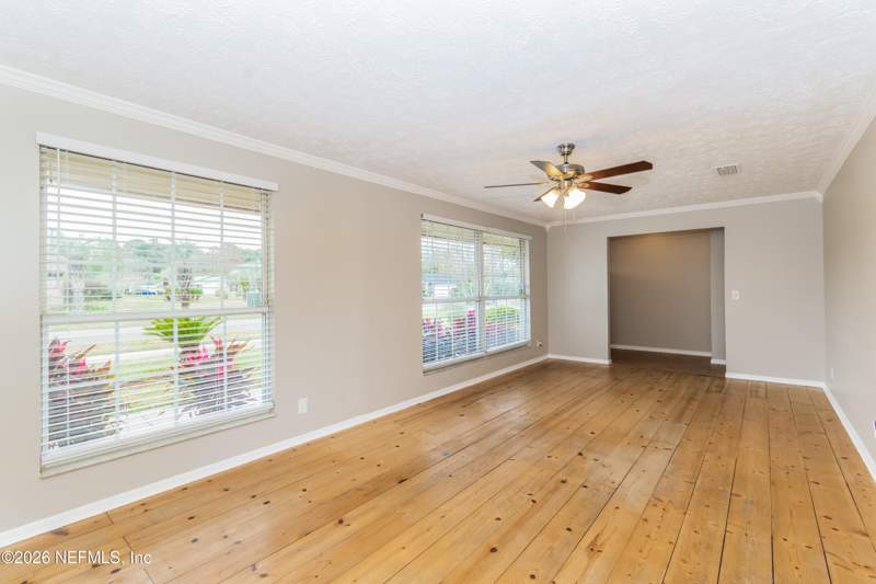 3 bedroom Single Family Residence at 8331 Worm Wood Road, Springtree Village, Jacksonville — photo 2