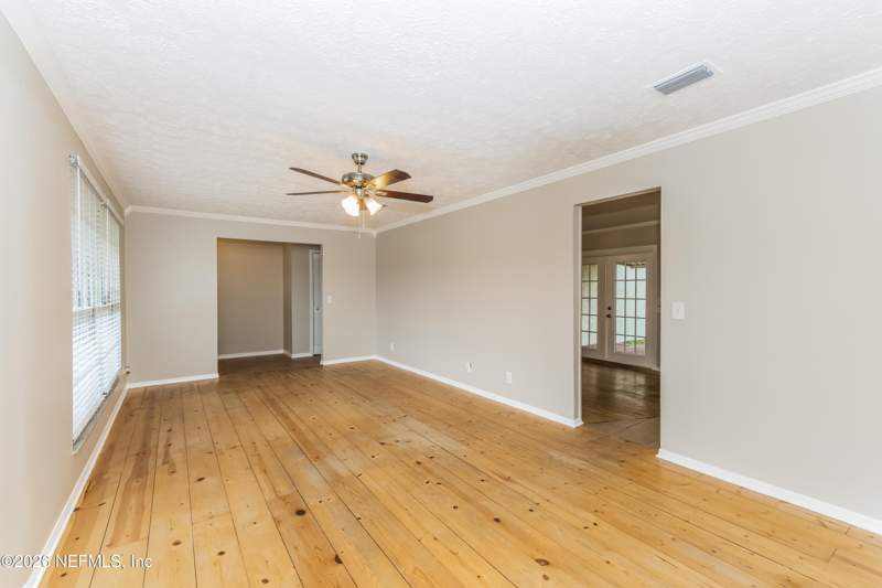 3 bedroom Single Family Residence at 8331 Worm Wood Road, Springtree Village, Jacksonville — photo 3
