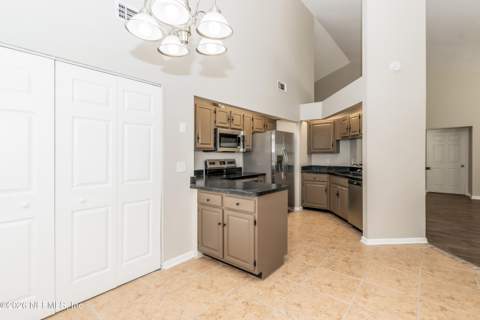 8337 Chason Road, Jacksonville FL - photo 6 of 15