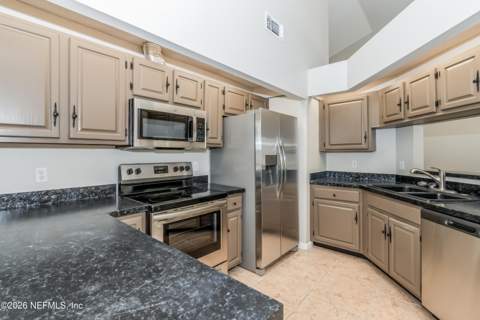 8337 Chason Road, Jacksonville FL - photo 7 of 15