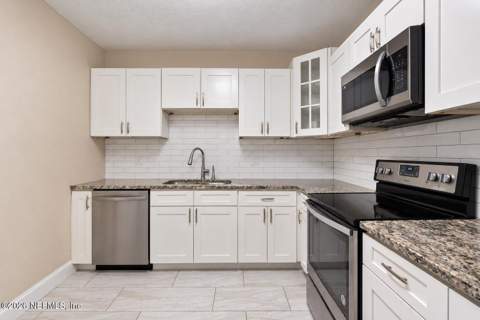 12015 Fagus Court, Jacksonville FL - photo 6 of 18