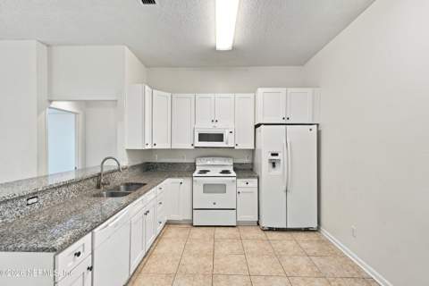 3733 Woodbriar Drive, Orange Park FL - photo 16 of 40