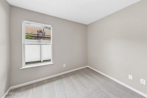 8050 Leafcrest Drive, Jacksonville FL - photo 14 of 19