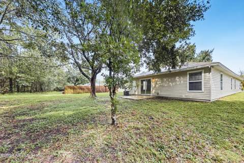 8050 Leafcrest Drive, Jacksonville FL - photo 18 of 19