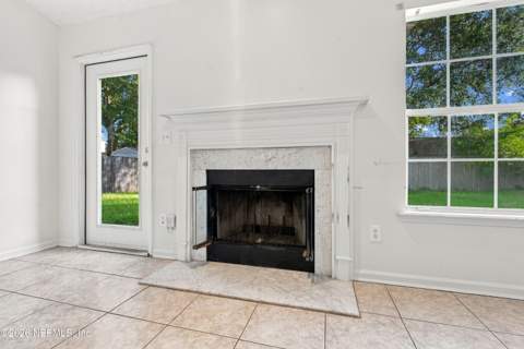 3733 Woodbriar Drive, Orange Park FL - photo 13 of 40