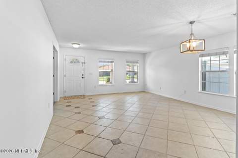 2387 Rusty Lakes Lane, Jacksonville FL - photo 12 of 60