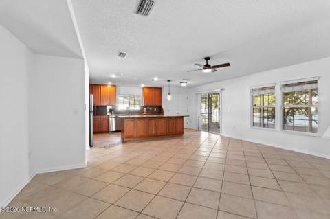 2387 Rusty Lakes Lane, Jacksonville FL - photo 17 of 60