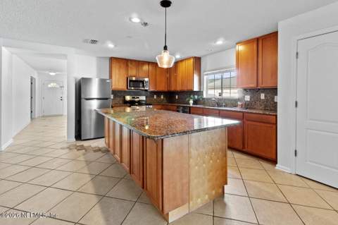 2387 Rusty Lakes Lane, Jacksonville FL - photo 18 of 60