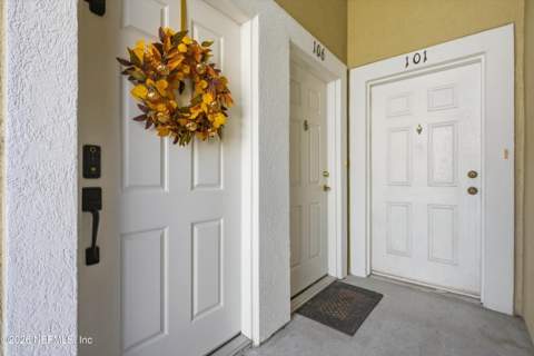 7054 Snowy Canyon Drive #106, Jacksonville FL - photo 6 of 35