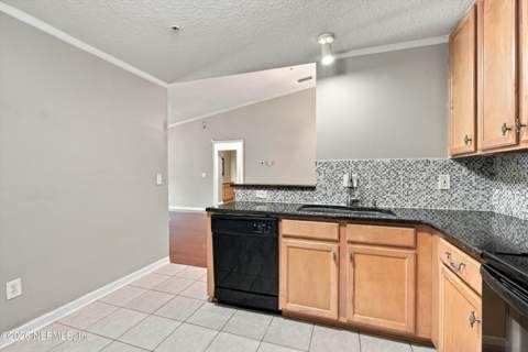 7054 Snowy Canyon Drive #106, Jacksonville FL - photo 10 of 35