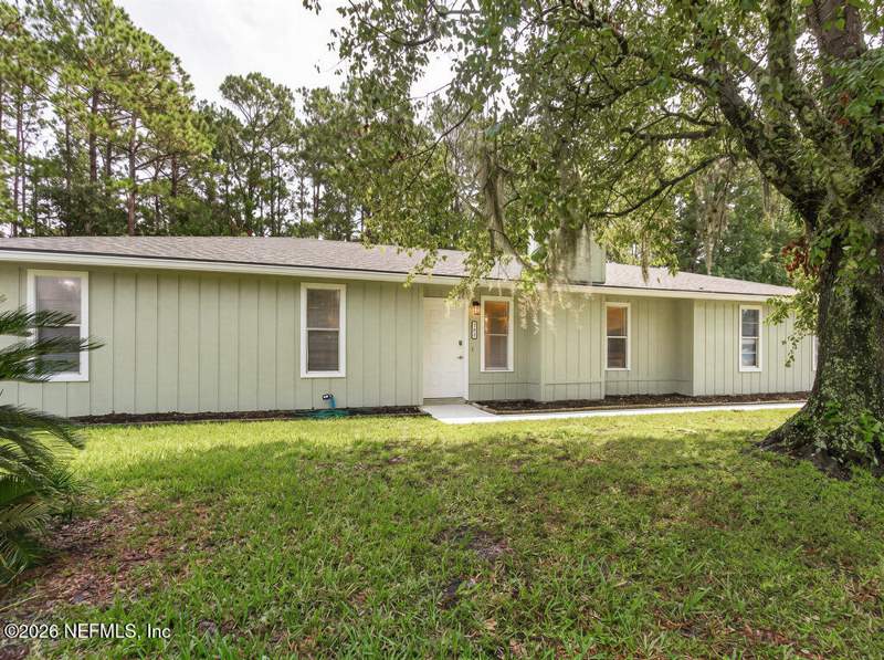 4 bedroom Single Family Residence at 10749 Gelding Drive, Hunters Point, Jacksonville — photo 2