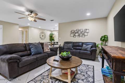 10749 Gelding Drive, Jacksonville FL - photo 12 of 100