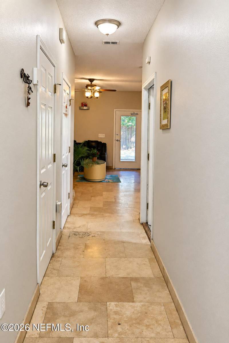 3 bedroom Single Family Residence at 3611 Mente Street, Waltons Addn, Jacksonville — photo 3