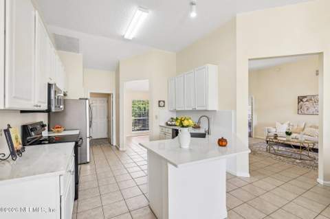 2961 Shady Ridge Court, Middleburg FL - photo 15 of 56