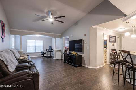 7800 Point Meadows Drive #1136, Jacksonville FL - photo 7 of 18