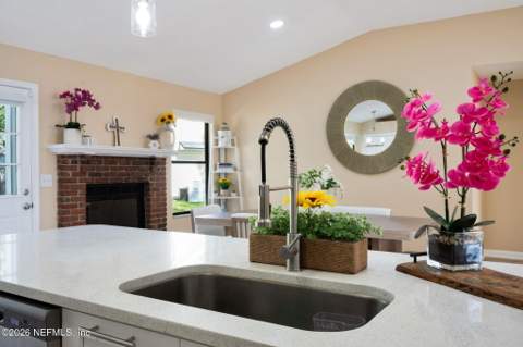 10603 Scottsdale Court, Jacksonville FL - photo 17 of 93
