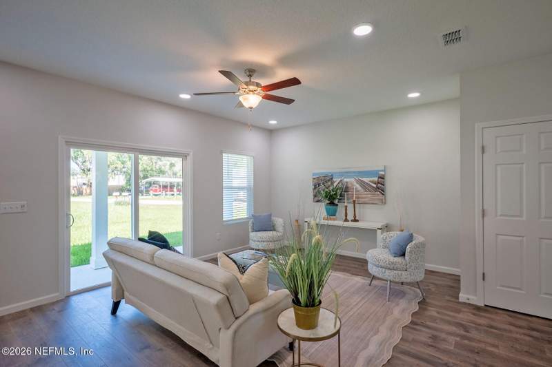 4 bedroom Single Family Residence at 13779 Coral Drive, Atlantic Highlands, Jacksonville — photo 5