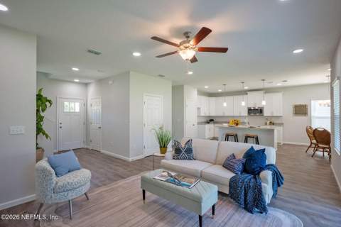 13779 Coral Drive, Jacksonville FL - photo 6 of 31