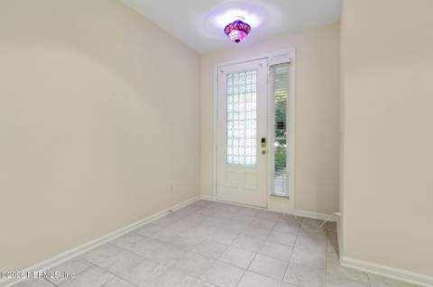 3645 Creswick Circle #B, Orange Park FL - photo 6 of 60