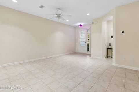 3645 Creswick Circle #B, Orange Park FL - photo 7 of 60