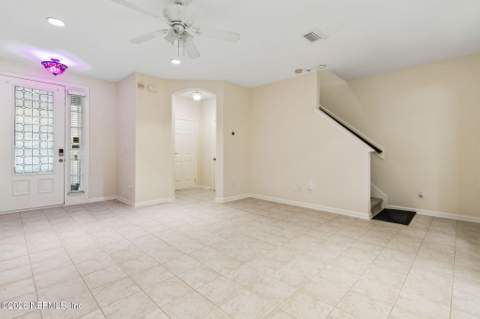 3645 Creswick Circle #B, Orange Park FL - photo 8 of 60