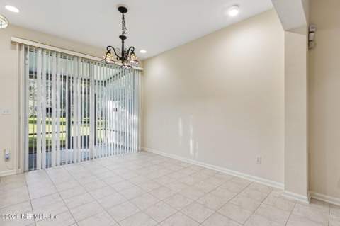 3645 Creswick Circle #B, Orange Park FL - photo 10 of 60