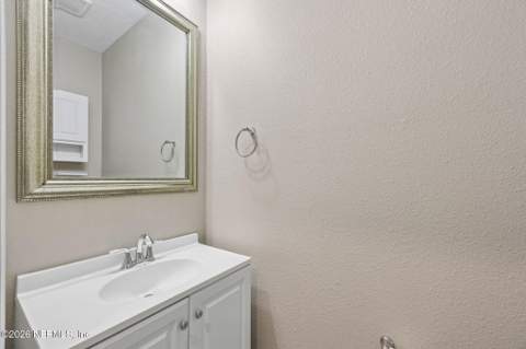 10380 Benson Lake Drive, Jacksonville FL - photo 8 of 44