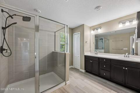 10380 Benson Lake Drive, Jacksonville FL - photo 23 of 44