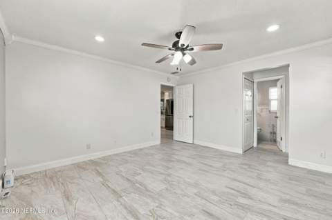6054 Toyota Drive, Jacksonville FL - photo 16 of 36