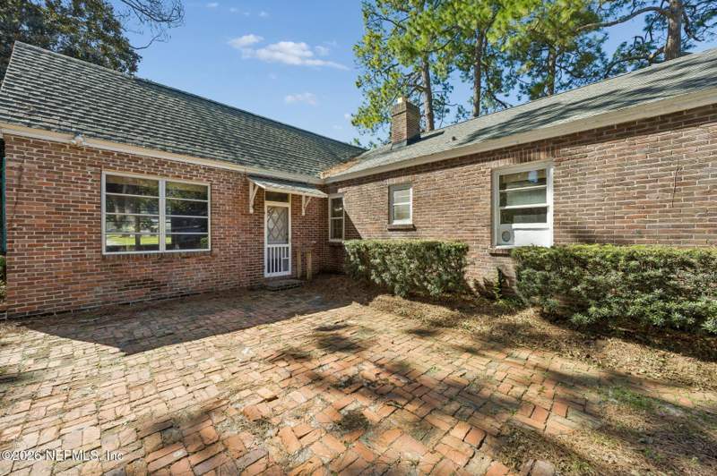 2 bedroom Single Family Residence at 1721 Atlantic Avenue, Atlantic Highlands, Fernandina Beach — photo 3