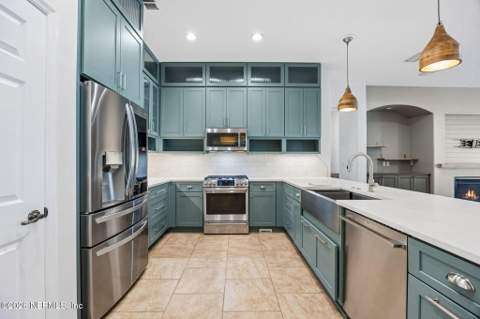 1858 Oakchime Drive, Orange Park FL - photo 17 of 83