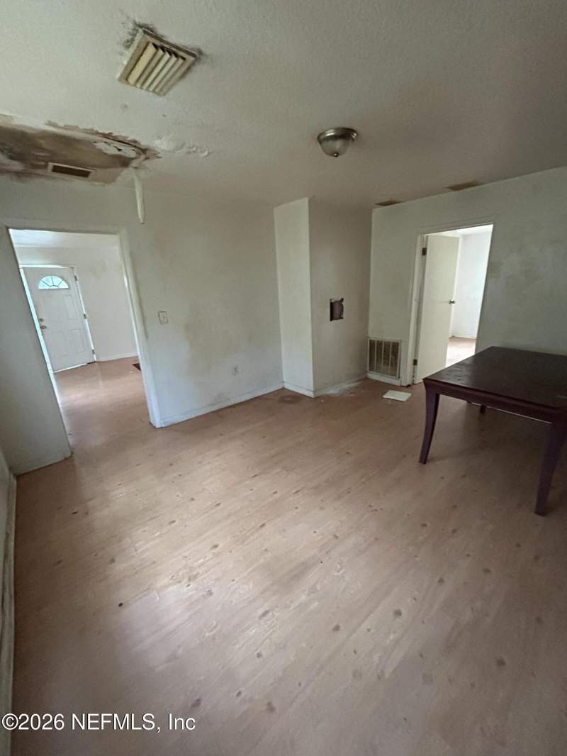 2 bedroom Single Family Residence at 436 King Street, Fehrenbachs, Jacksonville — photo 3