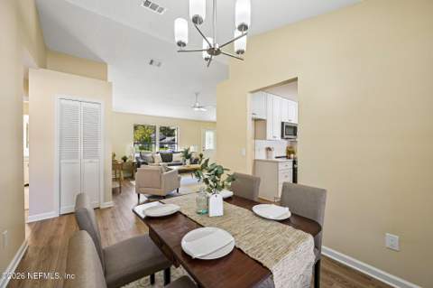10523 Rocky Garden Lane, Jacksonville FL - photo 6 of 35