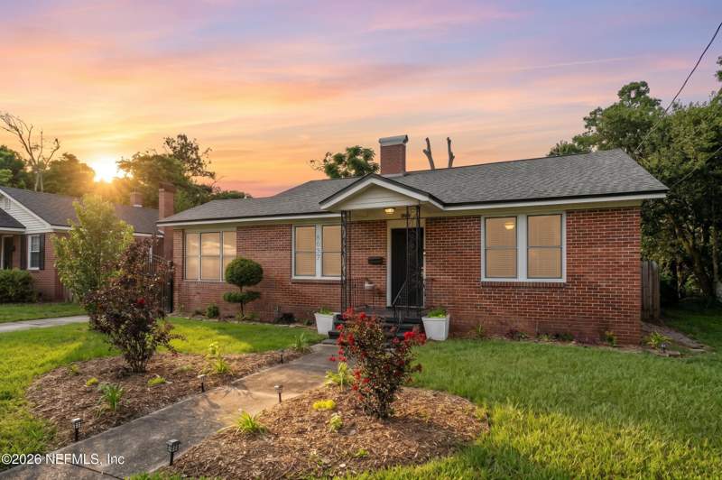 2 bedroom Single Family Residence at 5027 Blackburn Street, Lake Shore, Jacksonville — photo 2