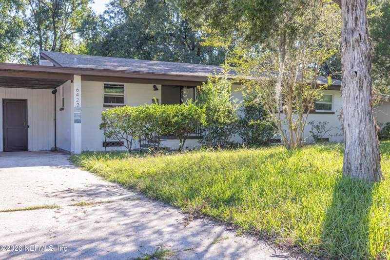 4 bedroom Single Family Residence at 6422 Ish Brant Road, Cedar Hill Estates, Jacksonville — photo 2