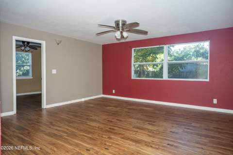 6422 Ish Brant Road, Jacksonville FL - photo 7 of 25