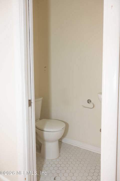 6422 Ish Brant Road, Jacksonville FL - photo 20 of 25