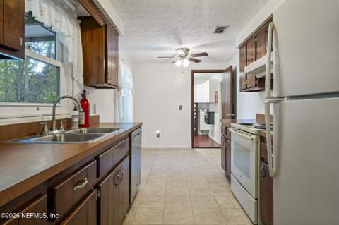 5931 Creed Court, Jacksonville FL - photo 16 of 33