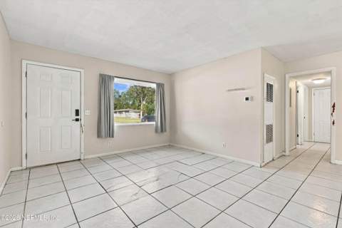 7404 Strato Road, Jacksonville FL - photo 8 of 27