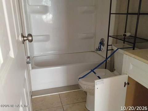7015 Dunn Avenue, Jacksonville FL - photo 9 of 10