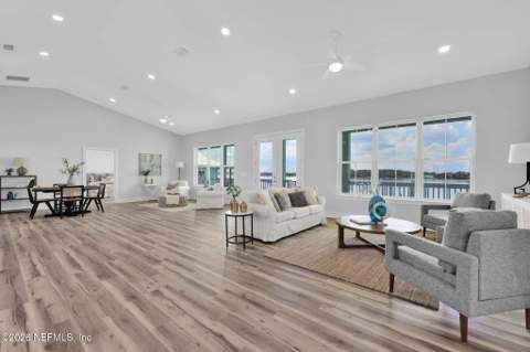 6030 Heckscher Drive, Jacksonville FL - photo 13 of 46