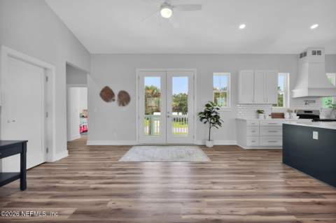 6030 Heckscher Drive, Jacksonville FL - photo 24 of 46