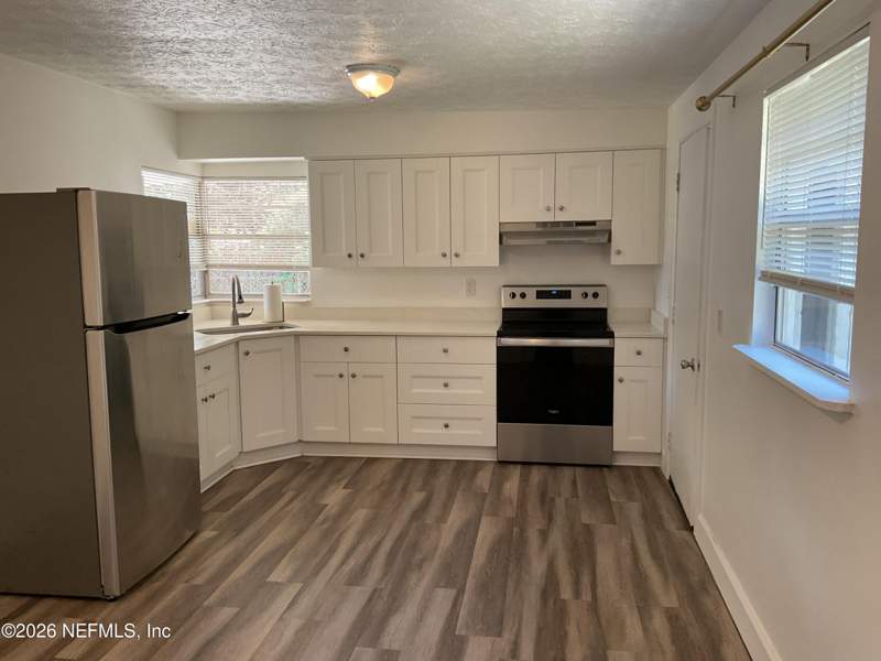 3 bedroom Single Family Residence at 428 Sargo Road, Royal Palms, Atlantic Beach — photo 4