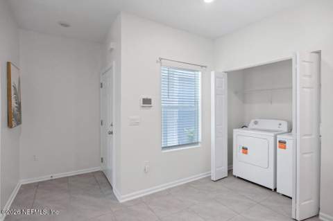 9053 Gifford Drive, Jacksonville FL - photo 12 of 28