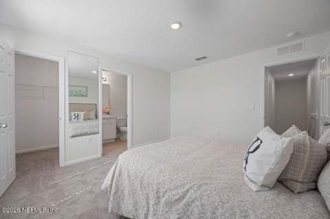 9053 Gifford Drive, Jacksonville FL - photo 19 of 28
