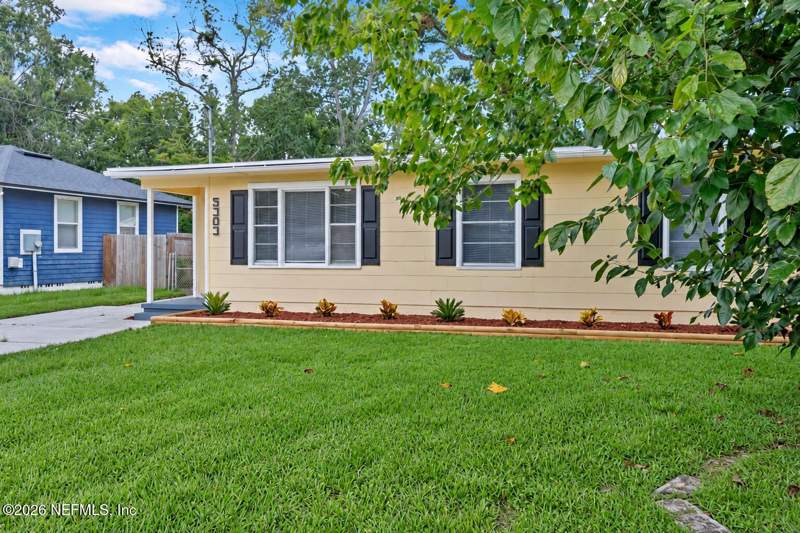 3 bedroom Single Family Residence at 5303 Bunche Drive, Floradale, Jacksonville — photo 3