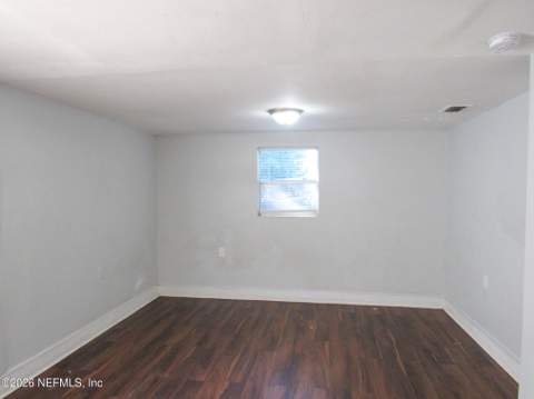 2560 Vernon Street, Jacksonville FL - photo 7 of 9